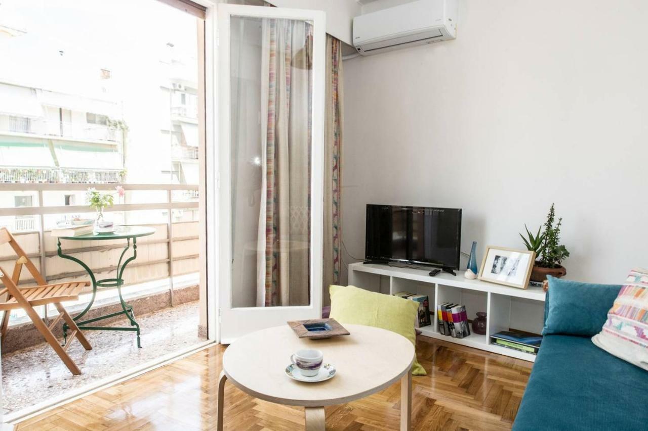 The Ideal Locale - A Sleek And Illuminated Space Kalamata Zewnętrze zdjęcie