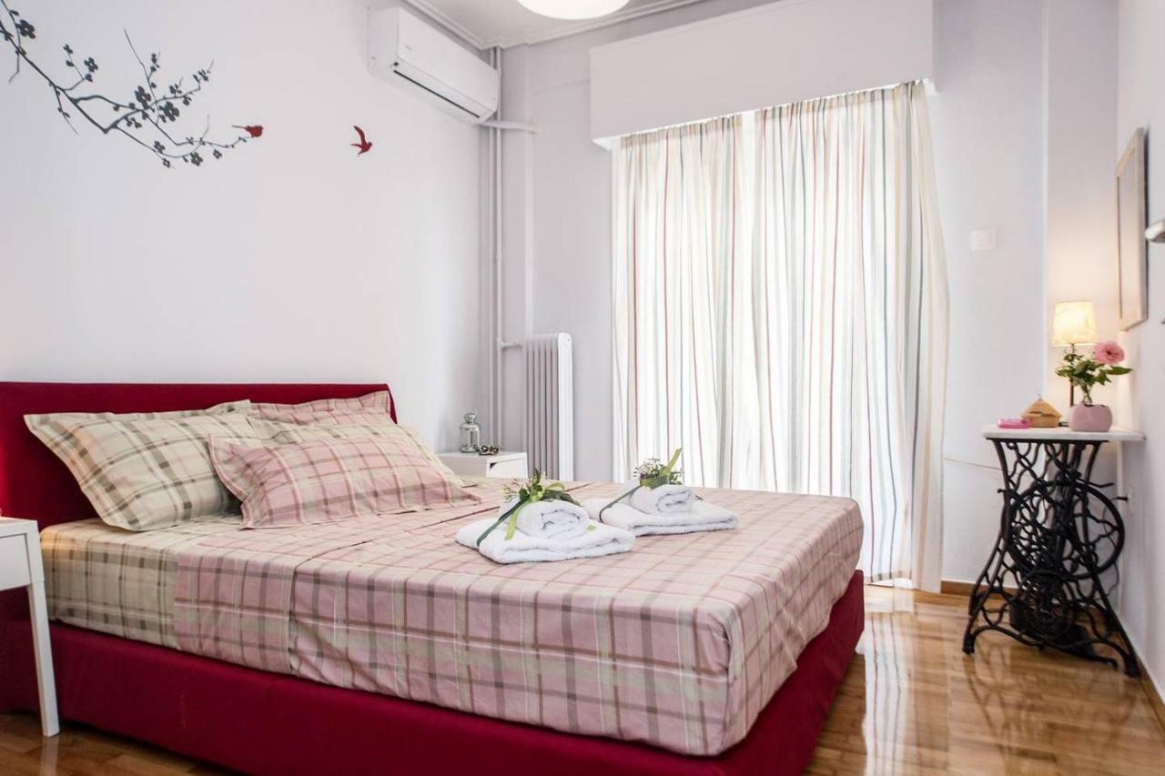 The Ideal Locale - A Sleek And Illuminated Space Kalamata Zewnętrze zdjęcie