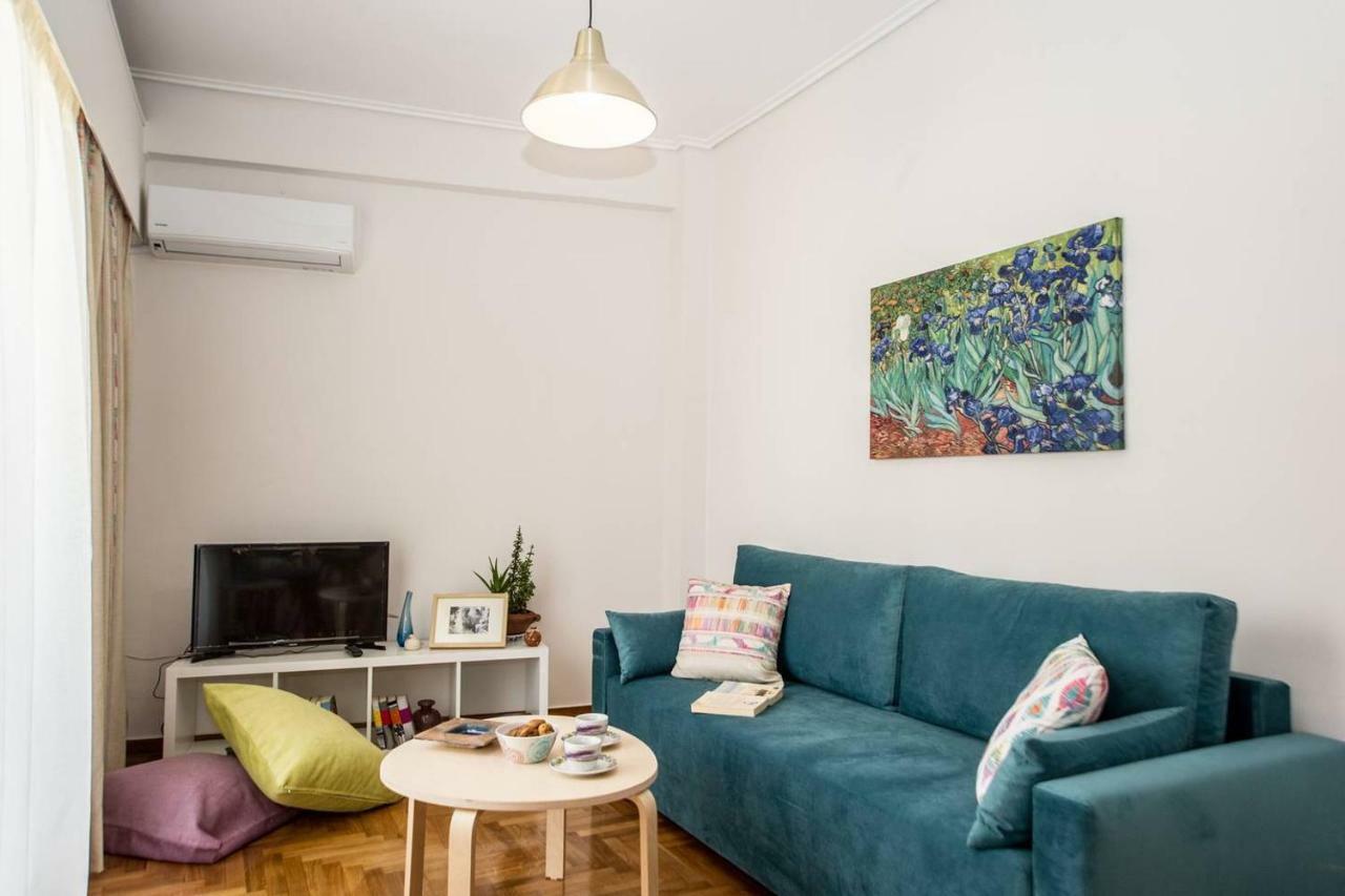 The Ideal Locale - A Sleek And Illuminated Space Kalamata Zewnętrze zdjęcie